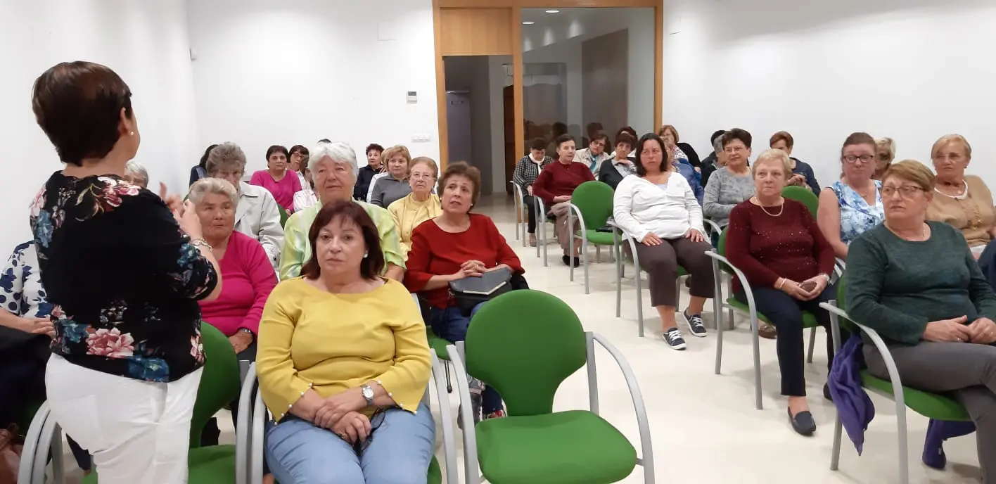 charla-cuidados-domicilio_benigembla-2019